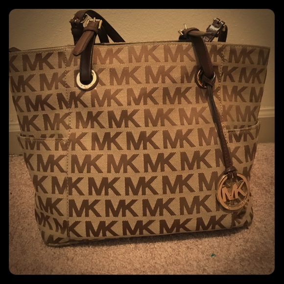 Michael Kors Purse - Picture 1 of 4